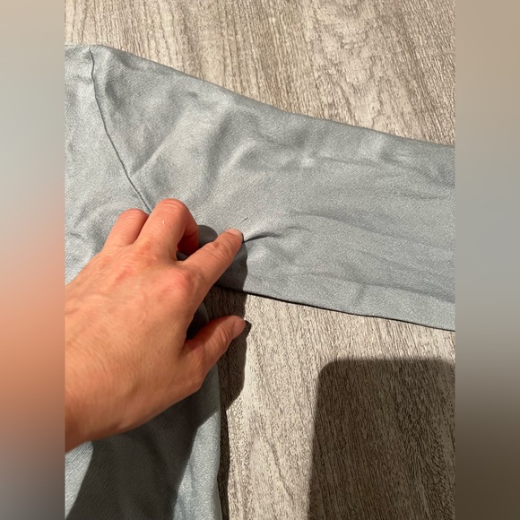 Banana Republic light blue silk blouse - Picture 12 of 17